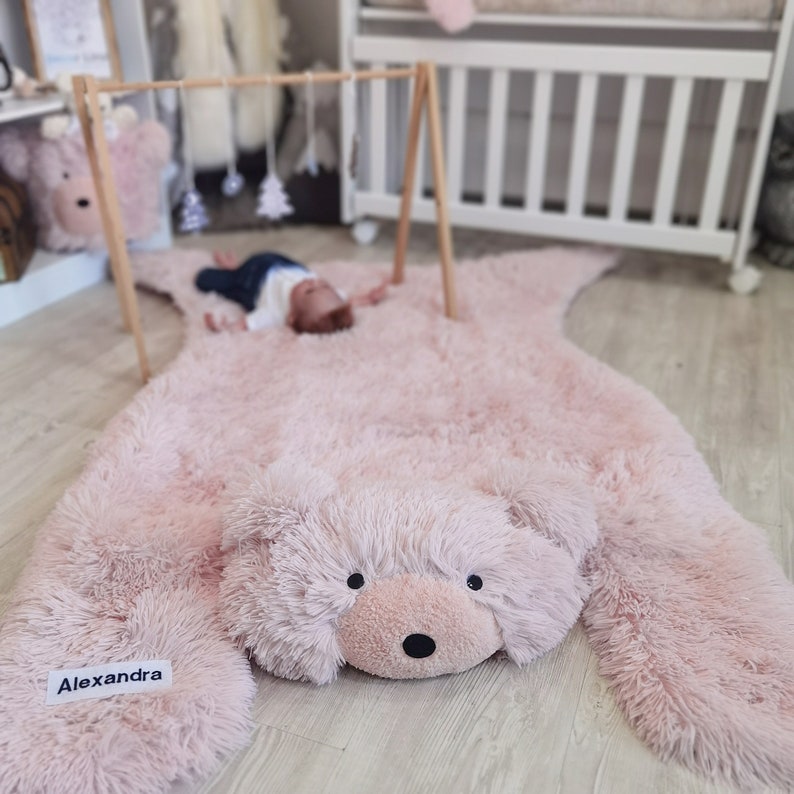 Thảm Gấu Hồng Thủ Công - Thảm Lót Phòng Nursery Cho Bé Gái