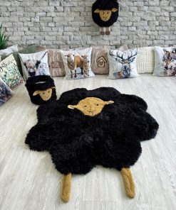 feltvie tham trai san hinh cuu den cho be 109x120cm co theu ten 1629