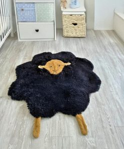 feltvie tham trai san hinh cuu den cho be 109x120cm co theu ten 1633