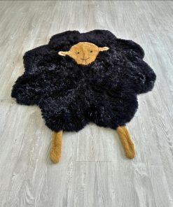 feltvie tham trai san hinh cuu den cho be 109x120cm co theu ten 1634