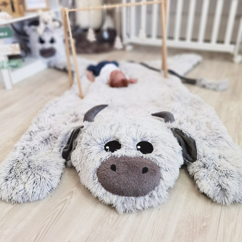 Thamboa Thảm Lót Sàn Lông Xù Hình Bò Nhồi Bông